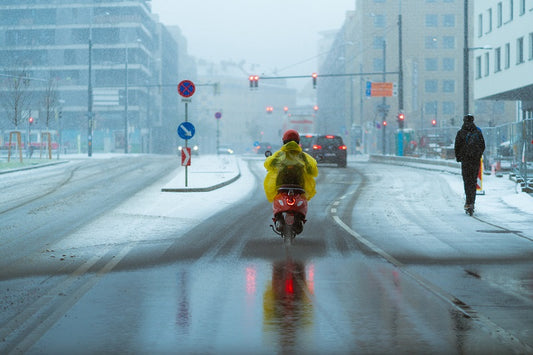 How To Choose The Right Motorcycle Rain Gear?
